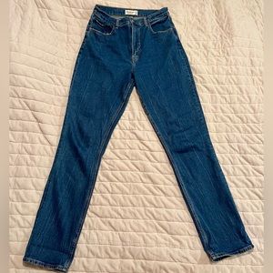 Abercrombie Curve Love 90’s Slim Straight Ultra High Rise